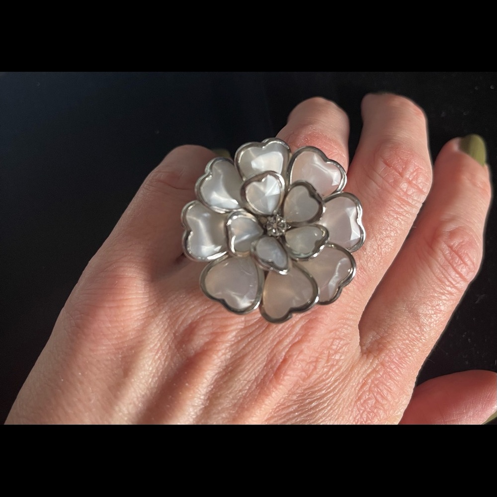 Statement stretchy ring possibly mop and crystal big flower individual petal